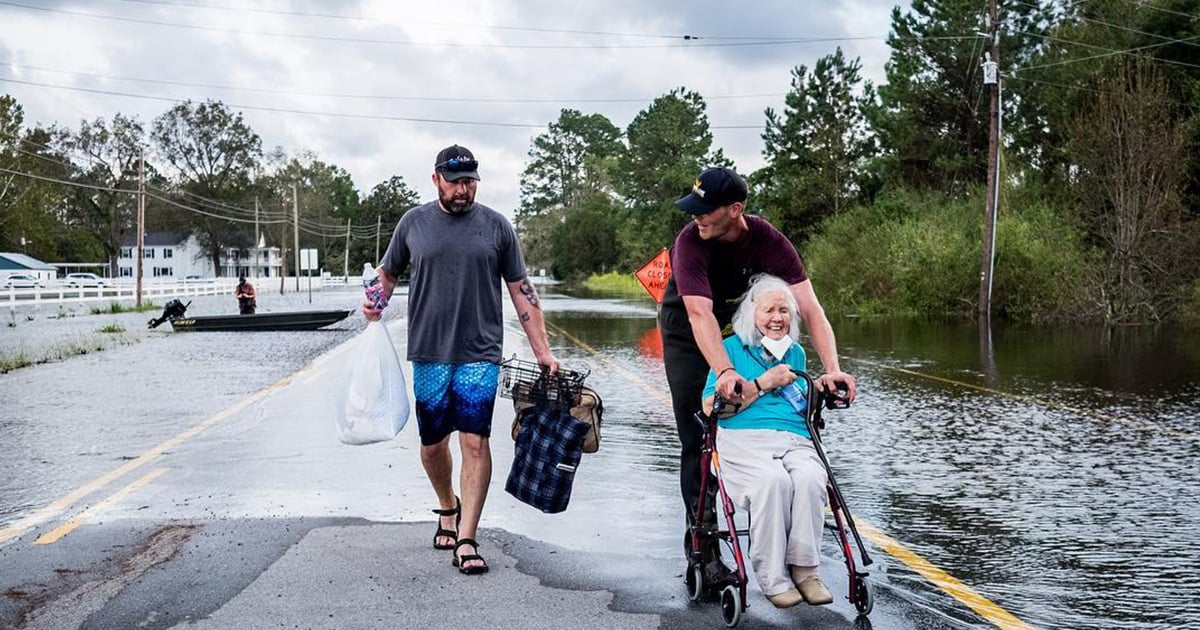 Crowdsource Rescue in a Hurricane