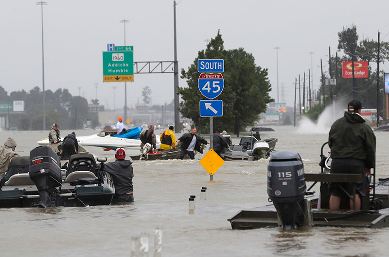 17_09_22_Zello_Blog_EyeOfHurricaneHarvey